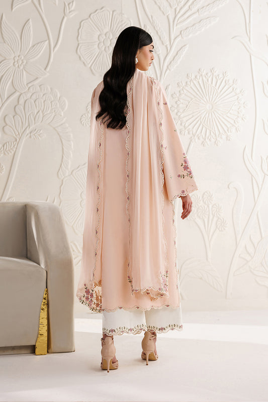 UE-689 Embroidered Lawn