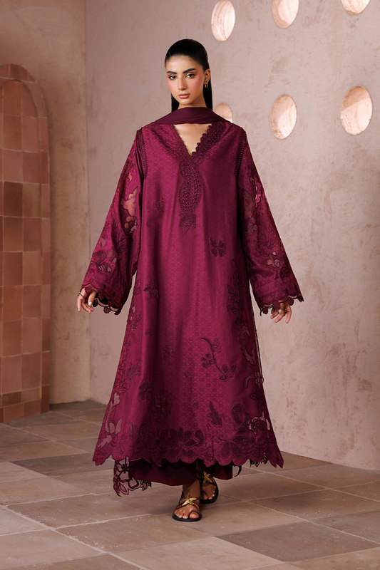 UE-702 Embroidered Lawn - Iznik