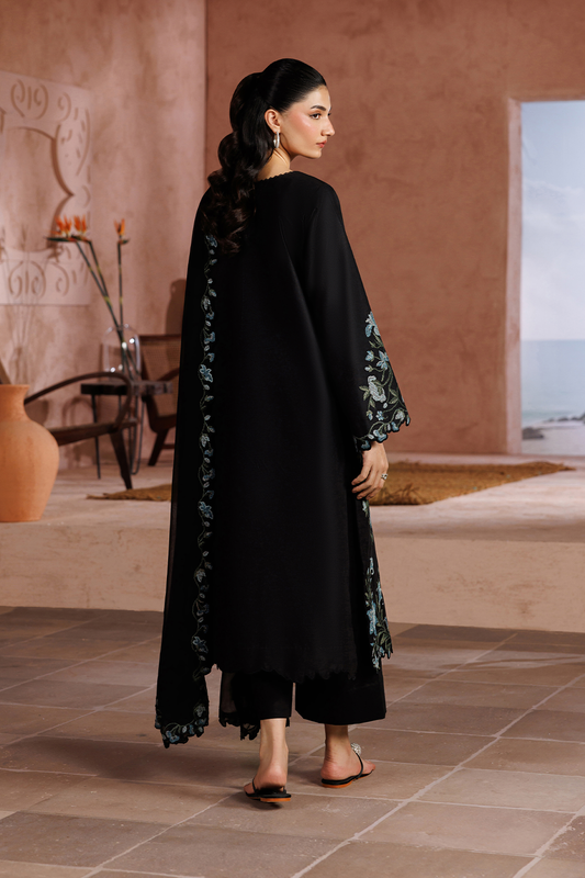 UE-695 Embroidered Lawn - Iznik
