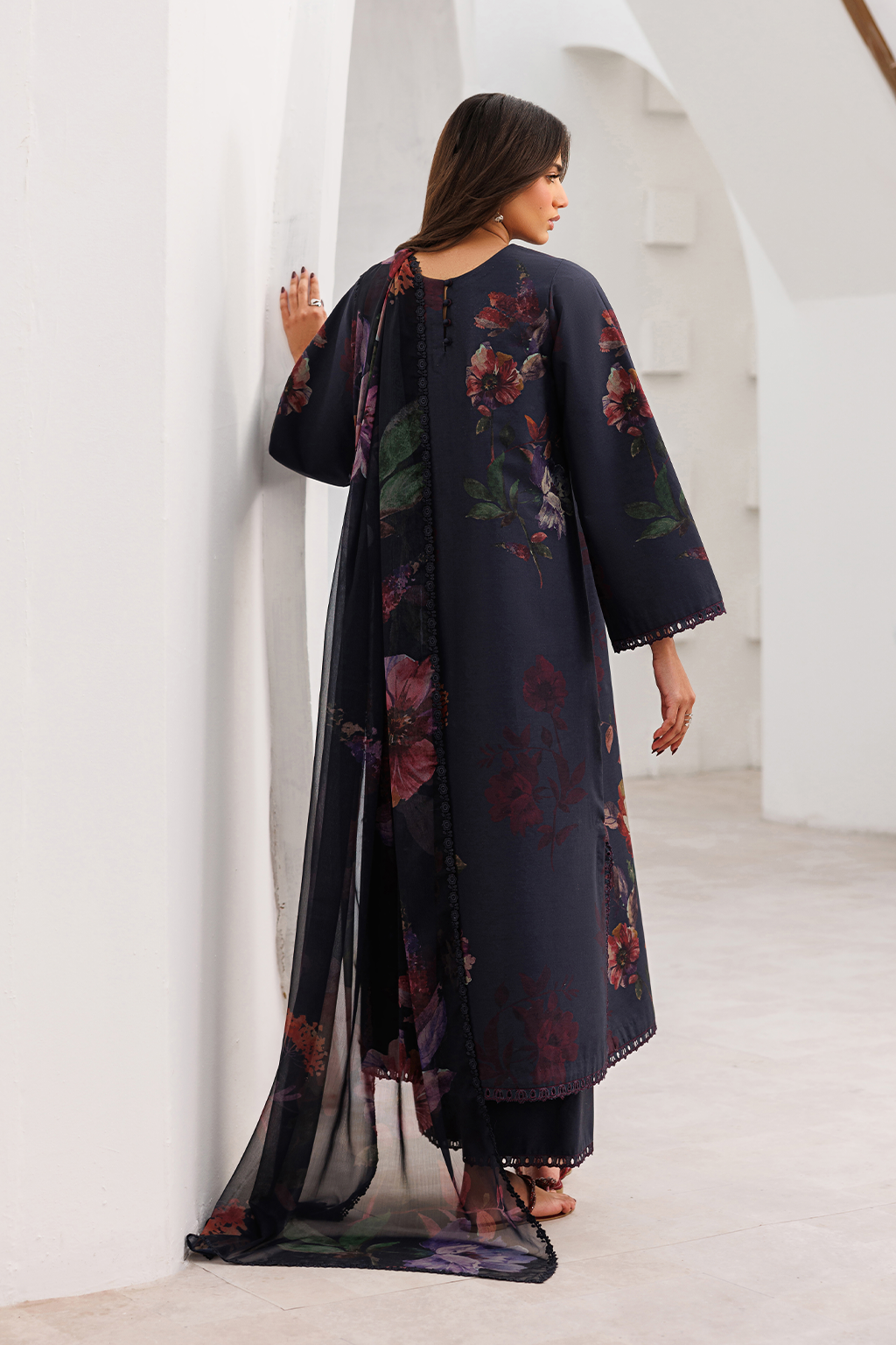 UE-645 Printed Lawn