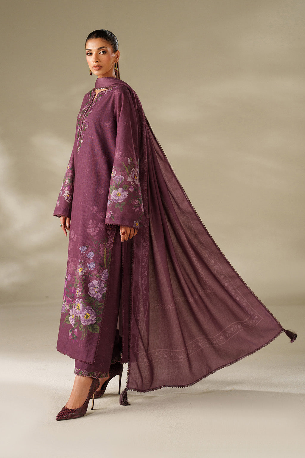 UE-566 Printed Khaddar