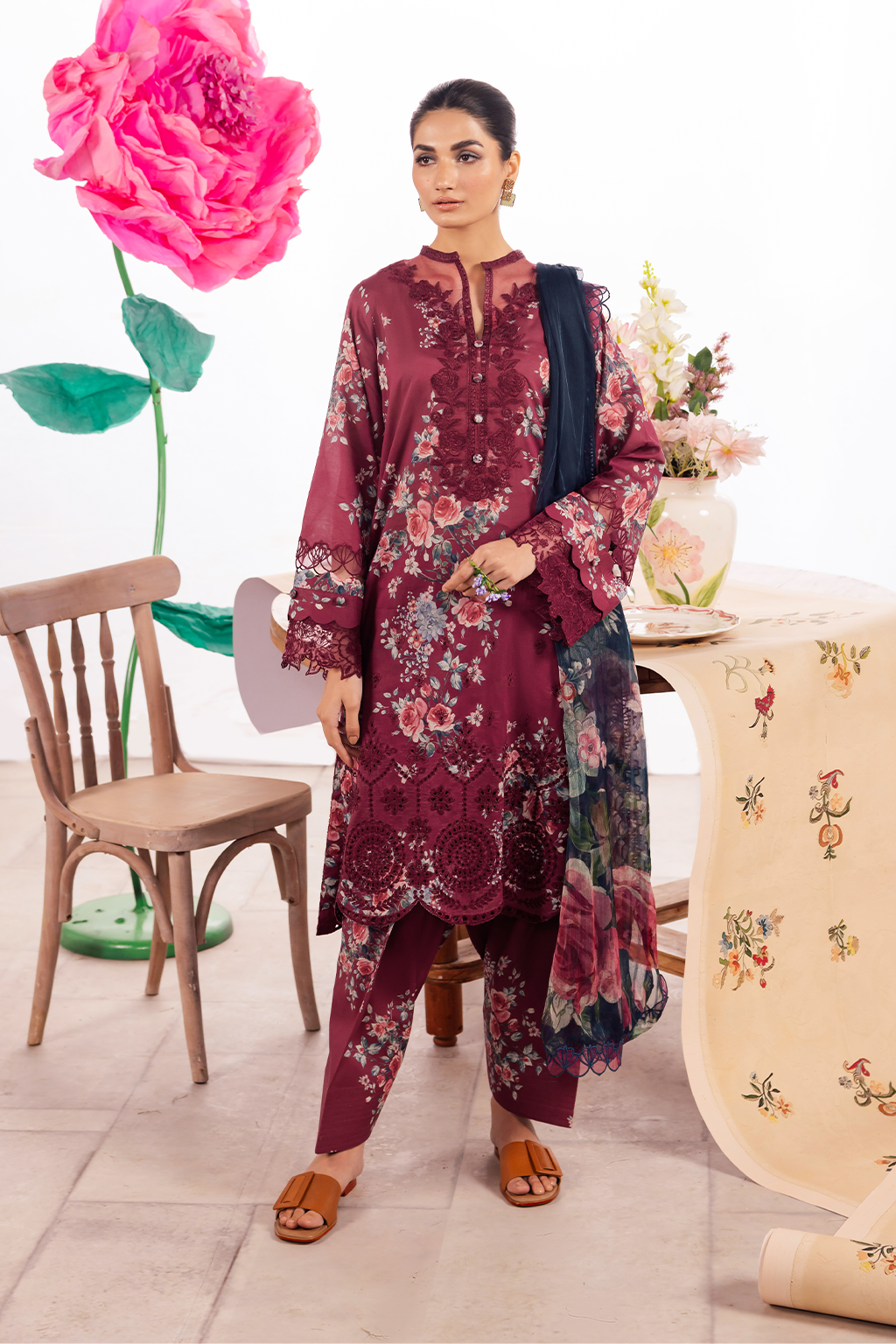 DL-11 Embroidered Lawn