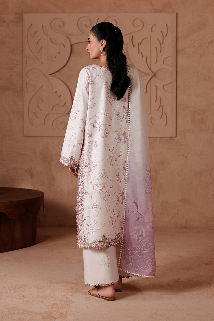 UE-704  Printed Lawn