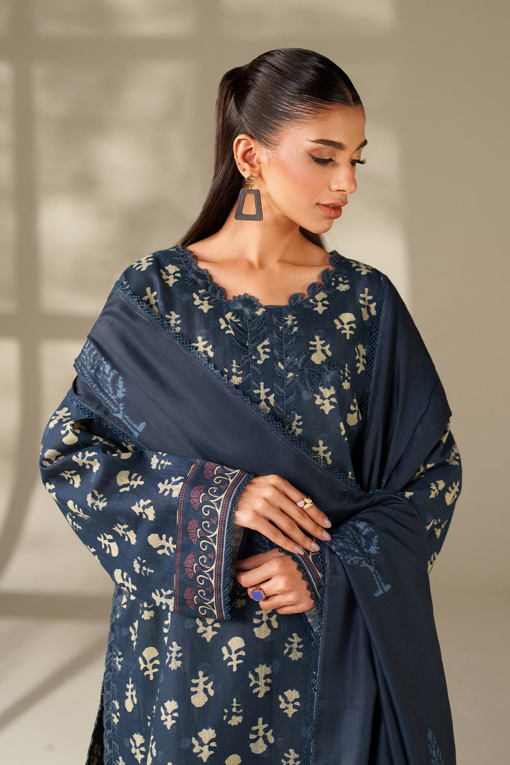 UE-560 Printed Khaddar