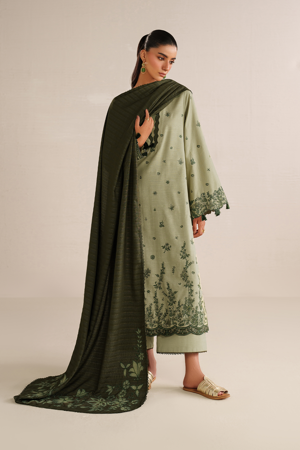 UE-578 Embroidered Khaddar