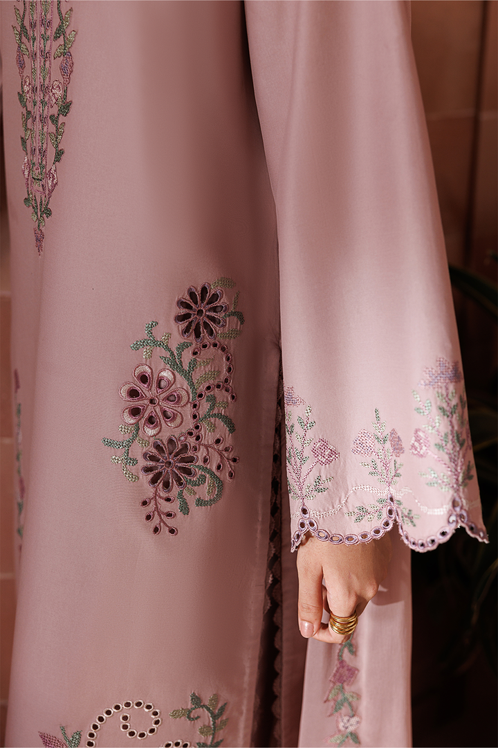 UE-700 Embroidered Lawn