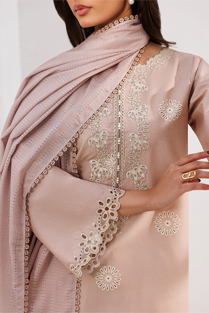 UE-640 Printed Lawn