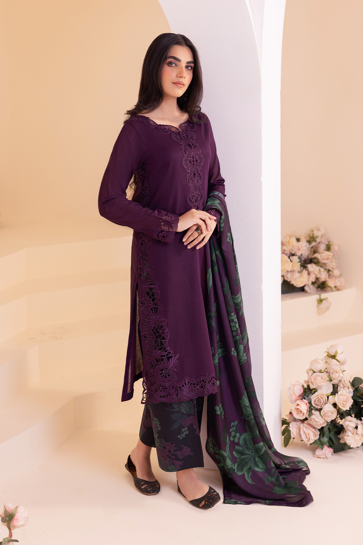 UE-257 Embroidered Lawn