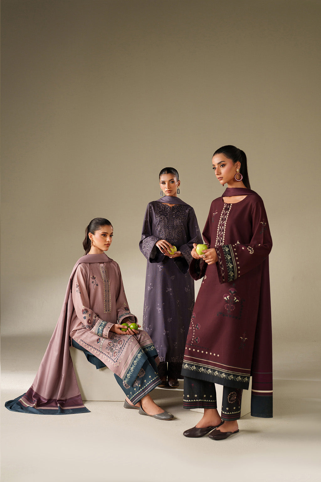 UE-558 Printed Khaddar