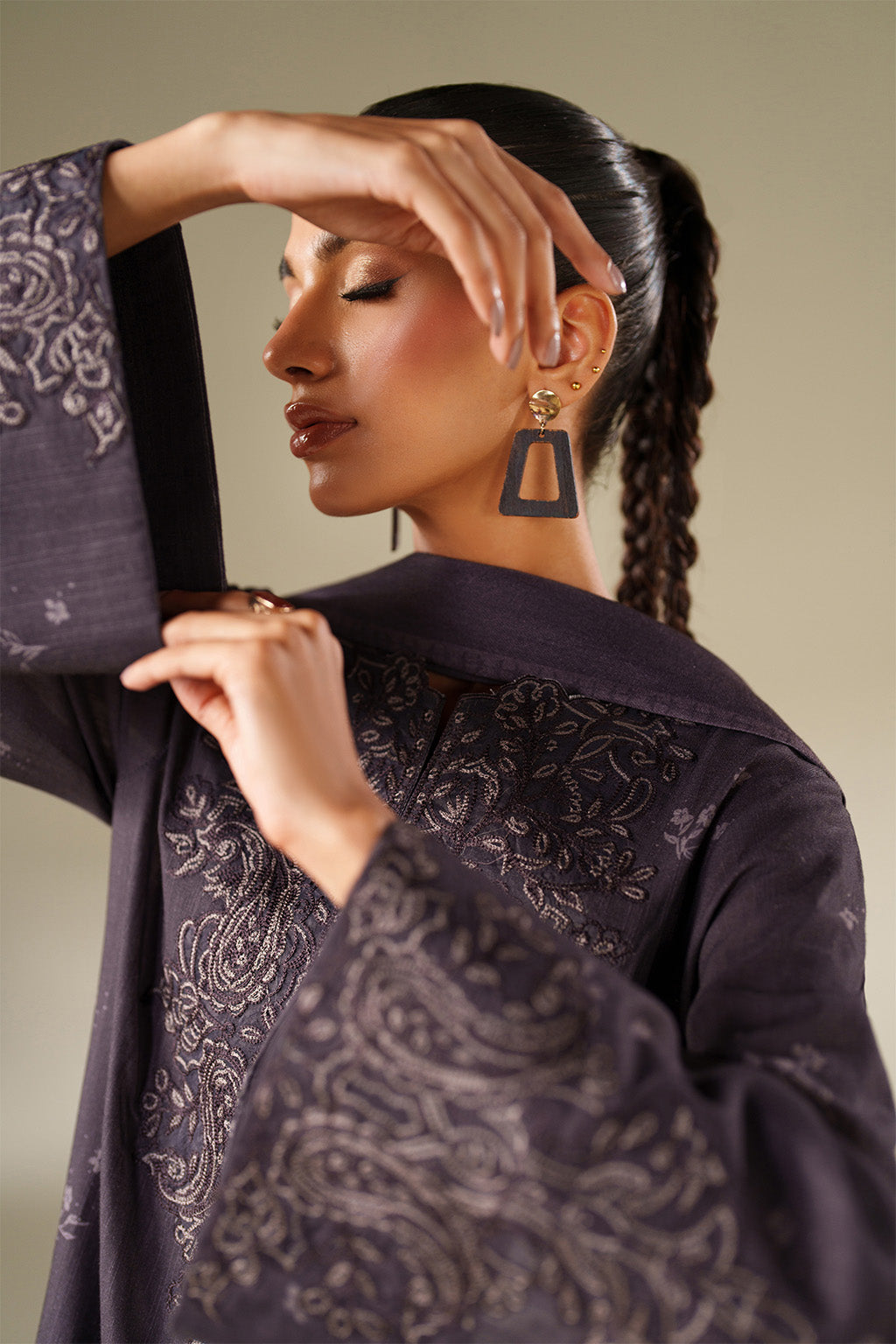 UE-558 Printed Khaddar