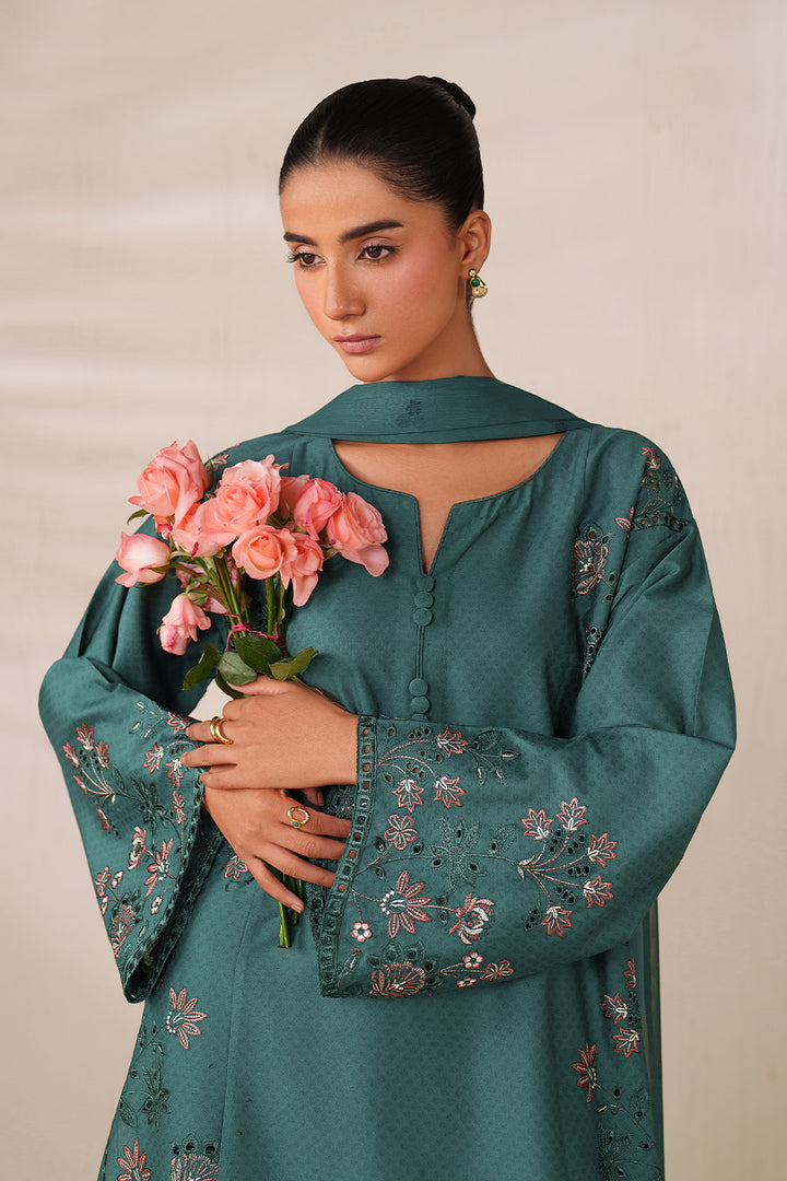 UE-625 Embroidered Lawn