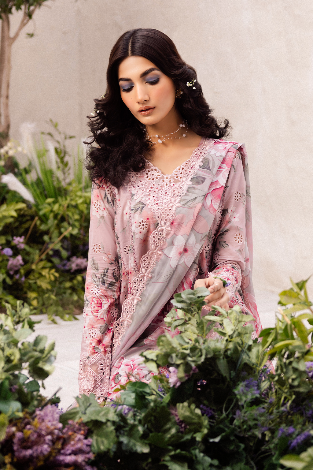 DL-09 Embroidered Lawn
