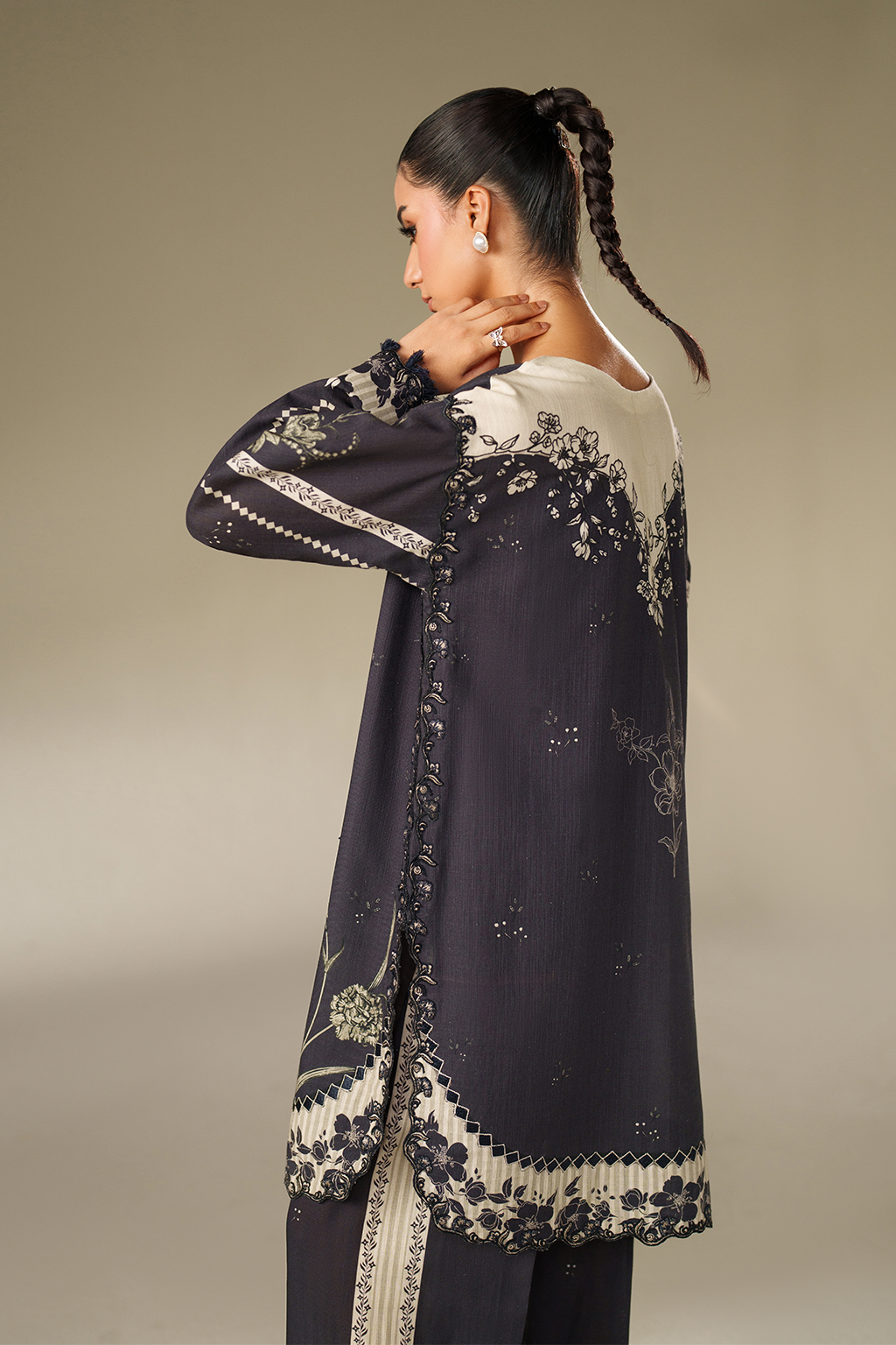 IP-341 Printed Khaddar