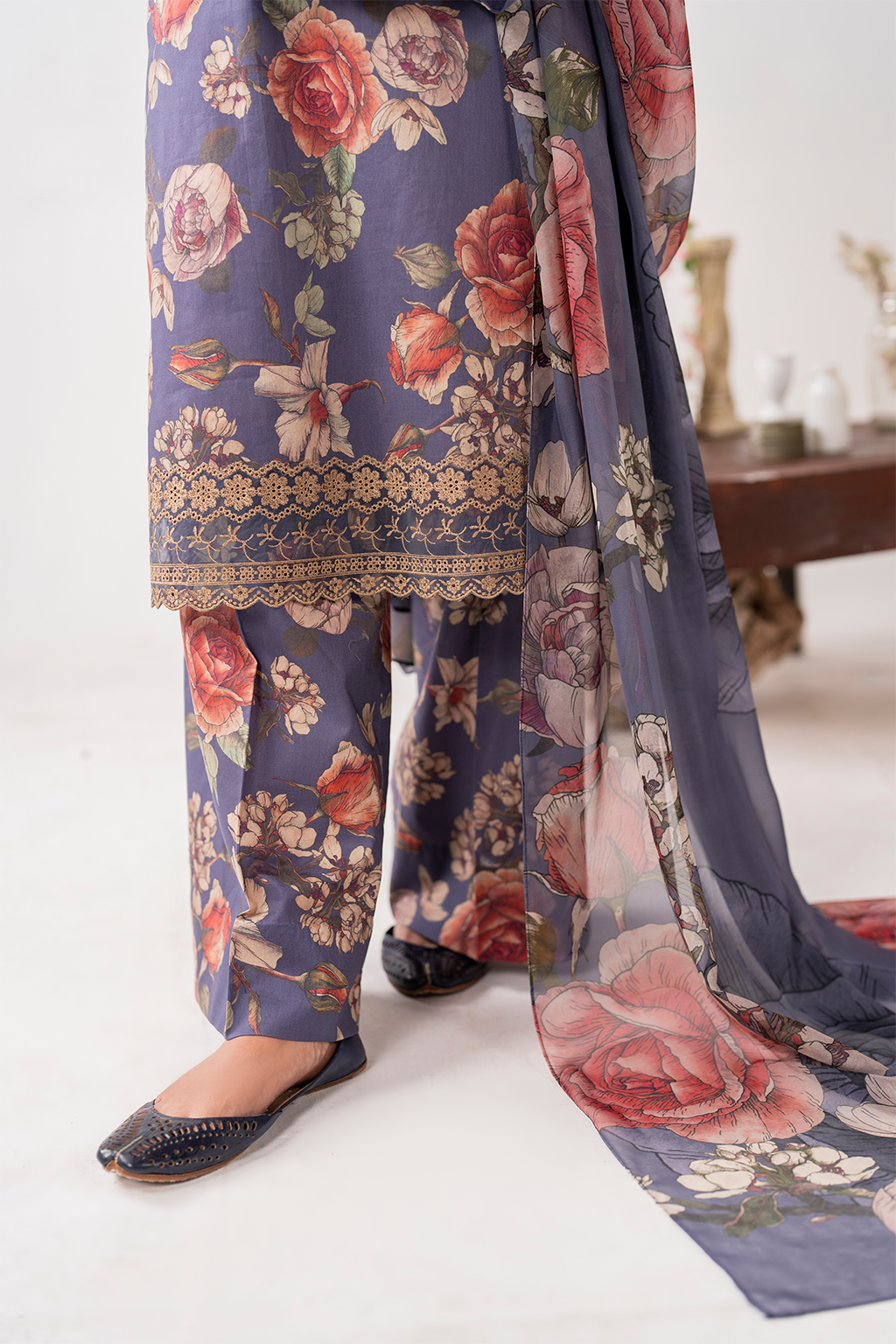 UE-267 Printed Lawn