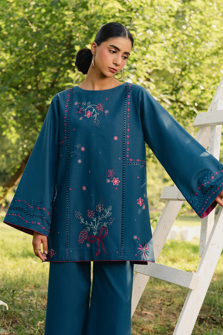 IP-375 DYED LAWN