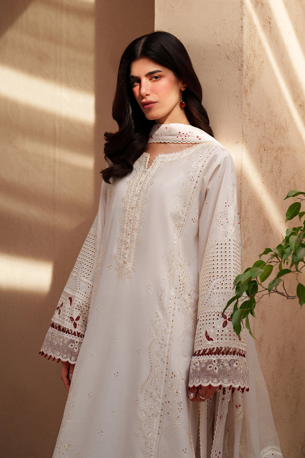 EL-06 Embroidered Lawn