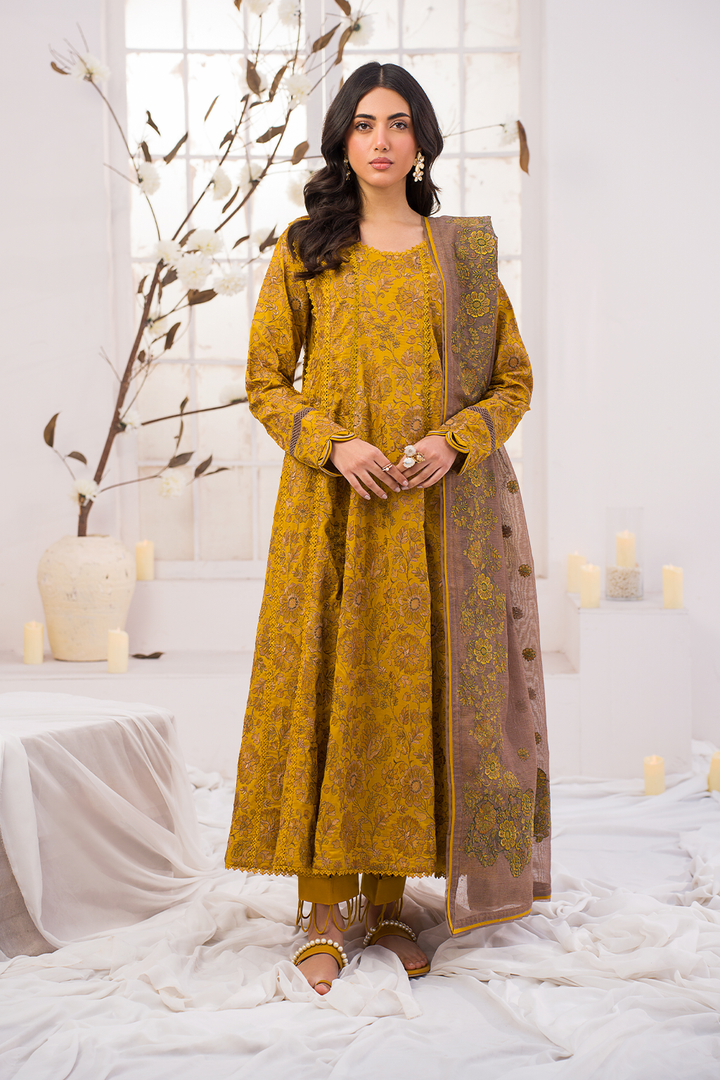 UE-201 Embroidered Lawn