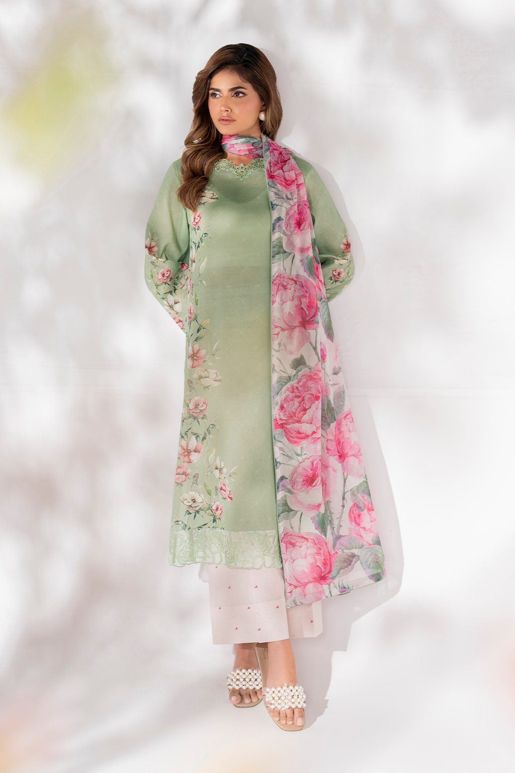 UE-264 Printed Lawn