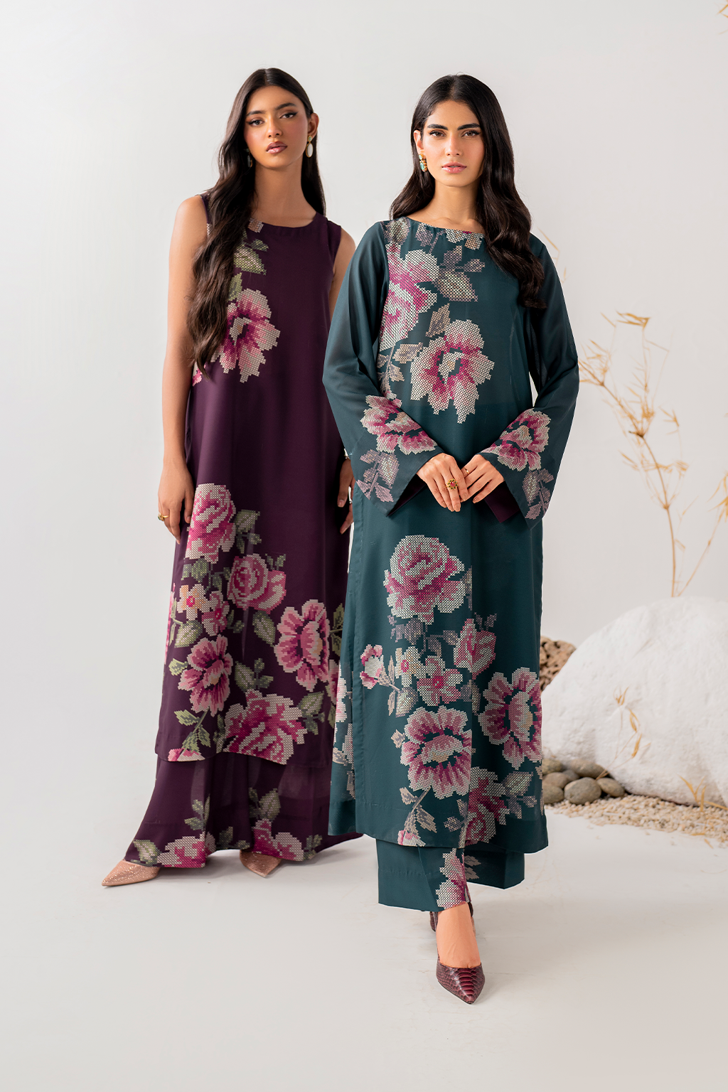 IP-239 Printed Georgette - Iznik