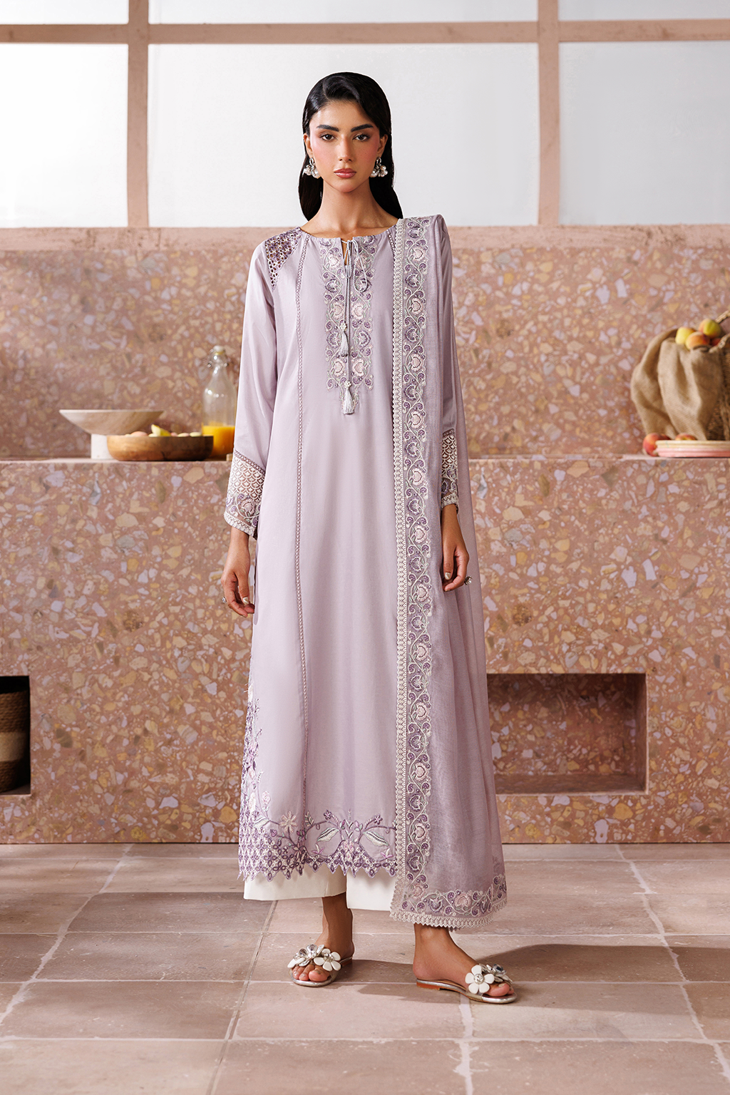 UE-697 Embroidered Lawn
