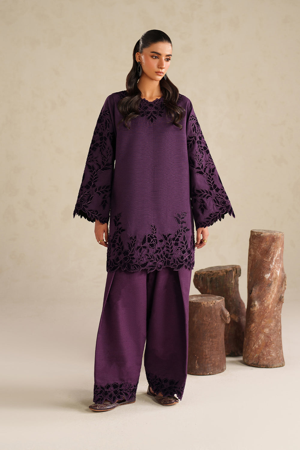 IP-344 Dyed Slub Khaddar - Iznik