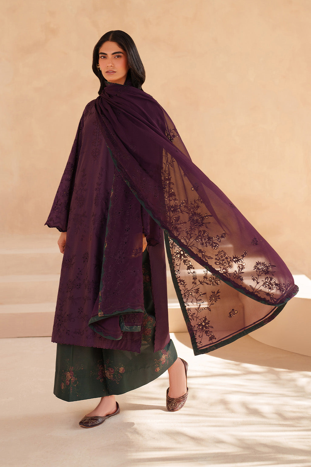 iznik purple dress Iznik Luxury Chiffon Embroidered 3PC Unstitched Suit-Lilac Shop Now: https://tinyurl.com/ycyrzats WhatsApp: https://wa.me/923332757629 Instagram: https://www.instagram.com/pehnawastore.pk/ Free Cash On delivery All Over Pakistan #formalwear
