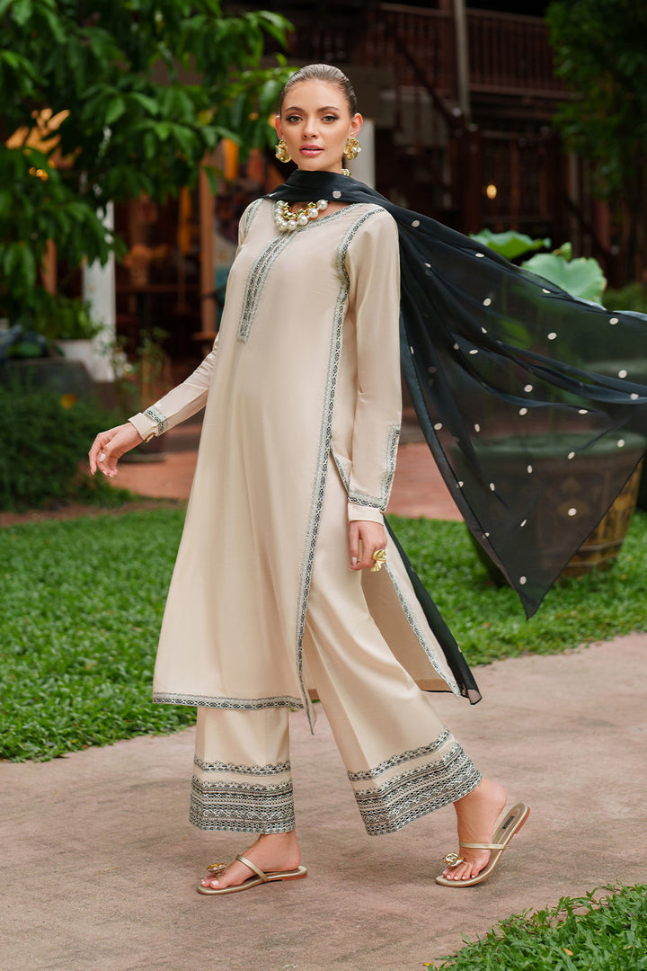 UE-515 Dyed Plain Lawn