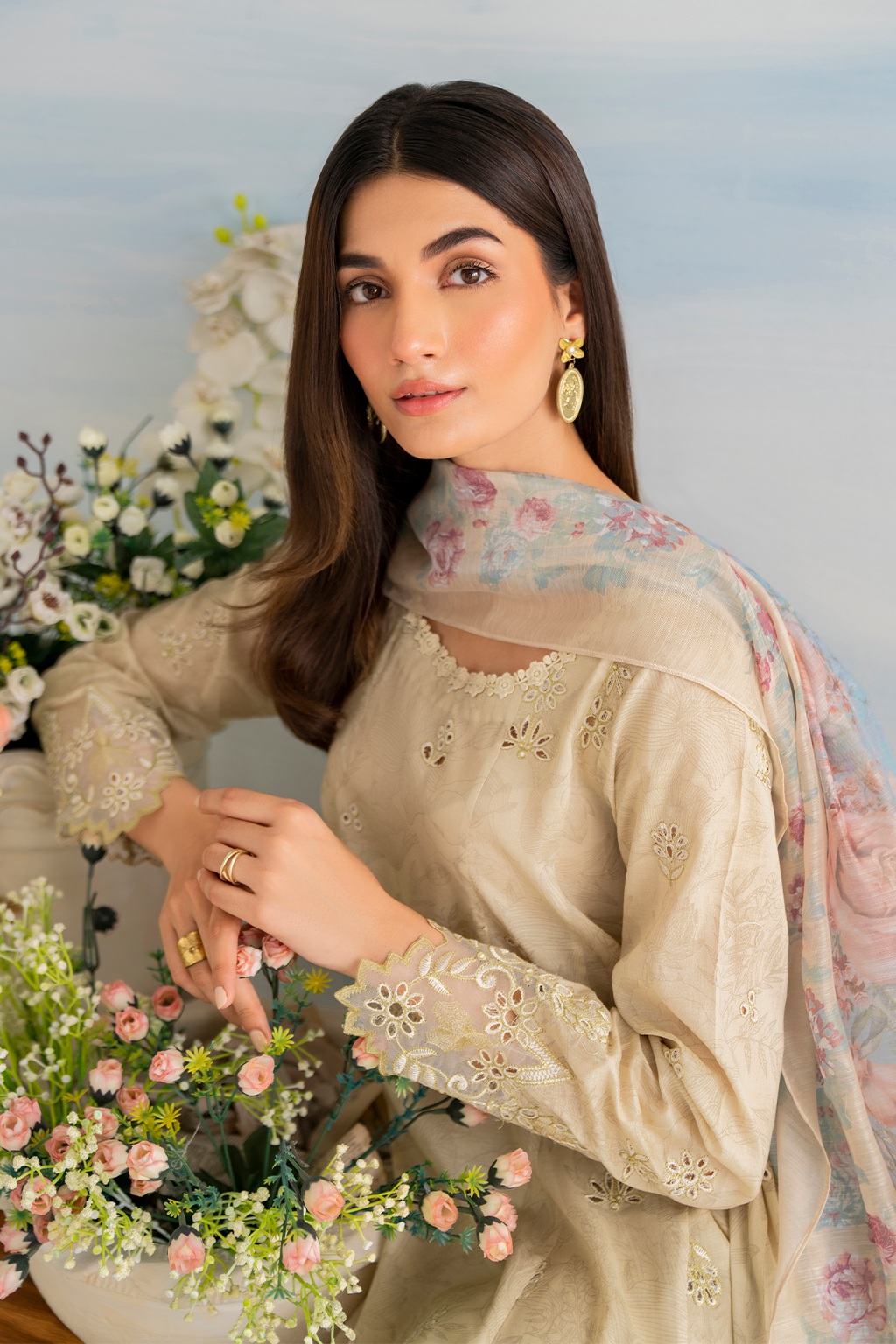 IGL-03 Embroidered Lawn