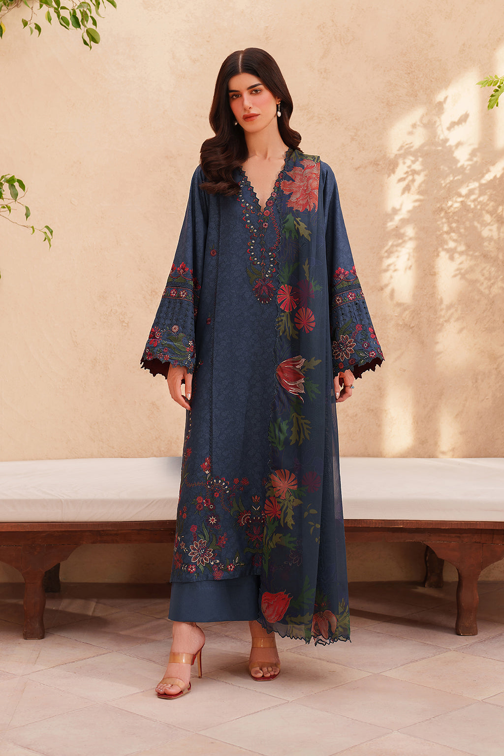EL-01 Embroidered Lawn