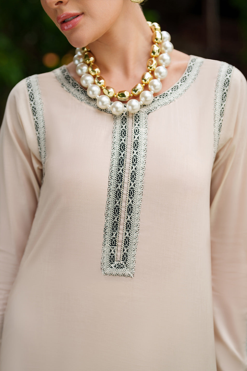 UE-515 Dyed Plain Lawn