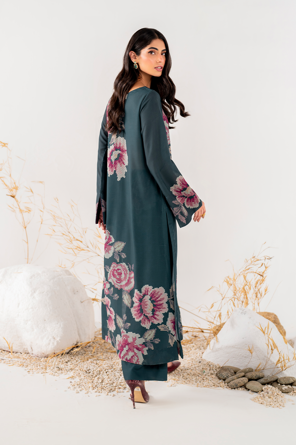 IP-240 Printed Georgette - Iznik