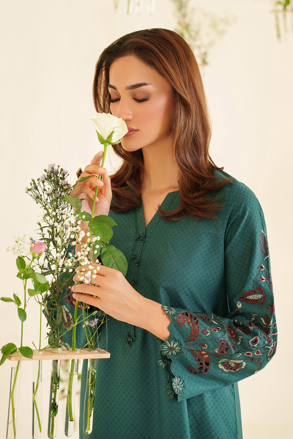 IP-323 Textured Lawn - Iznik