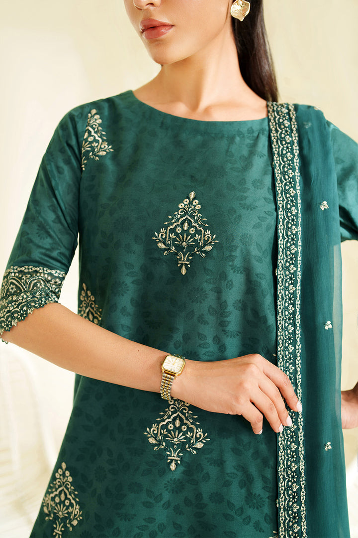 UE-647 Embroidered Lawn