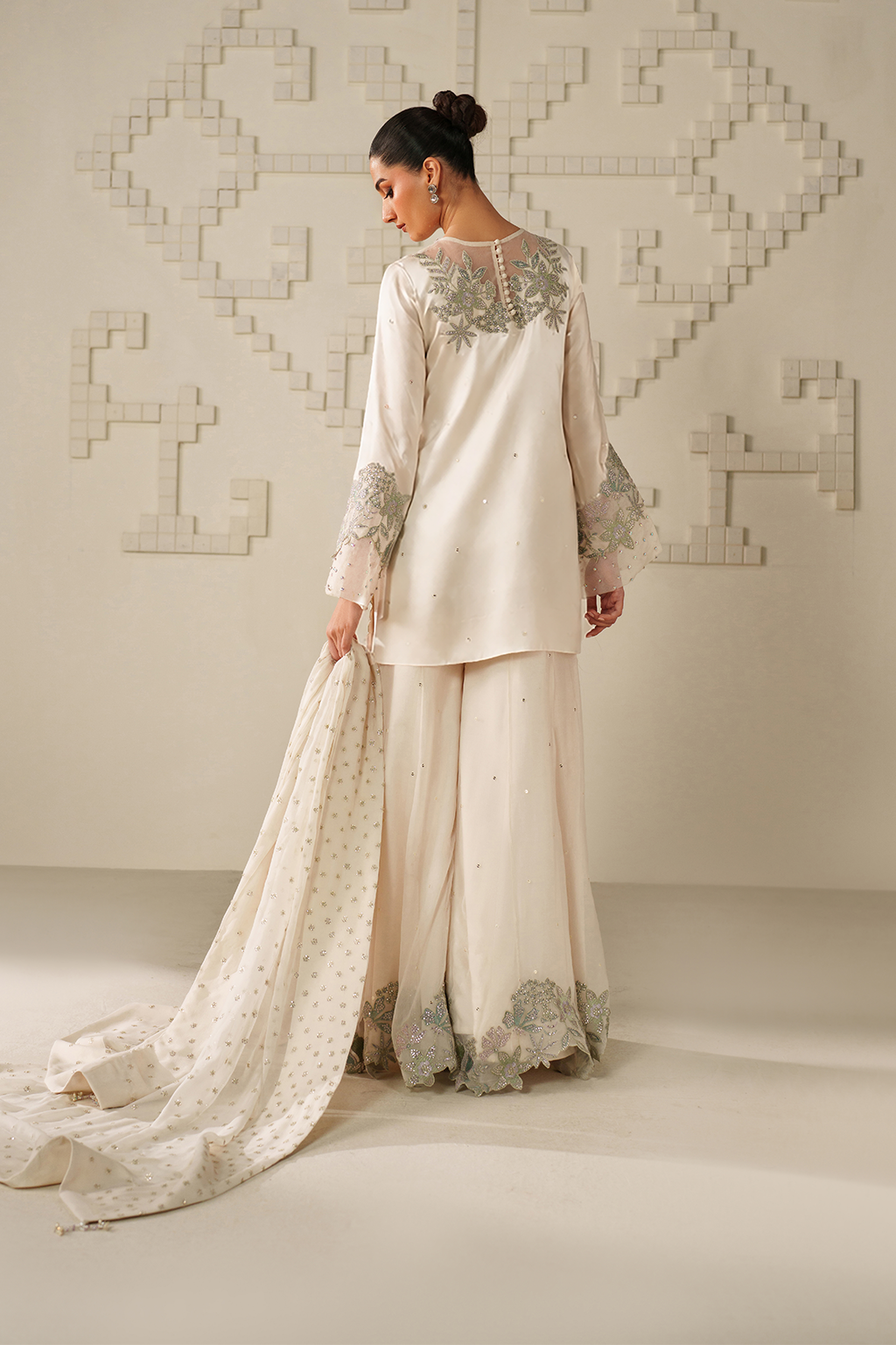 UE-620 Embroidered Chiffon