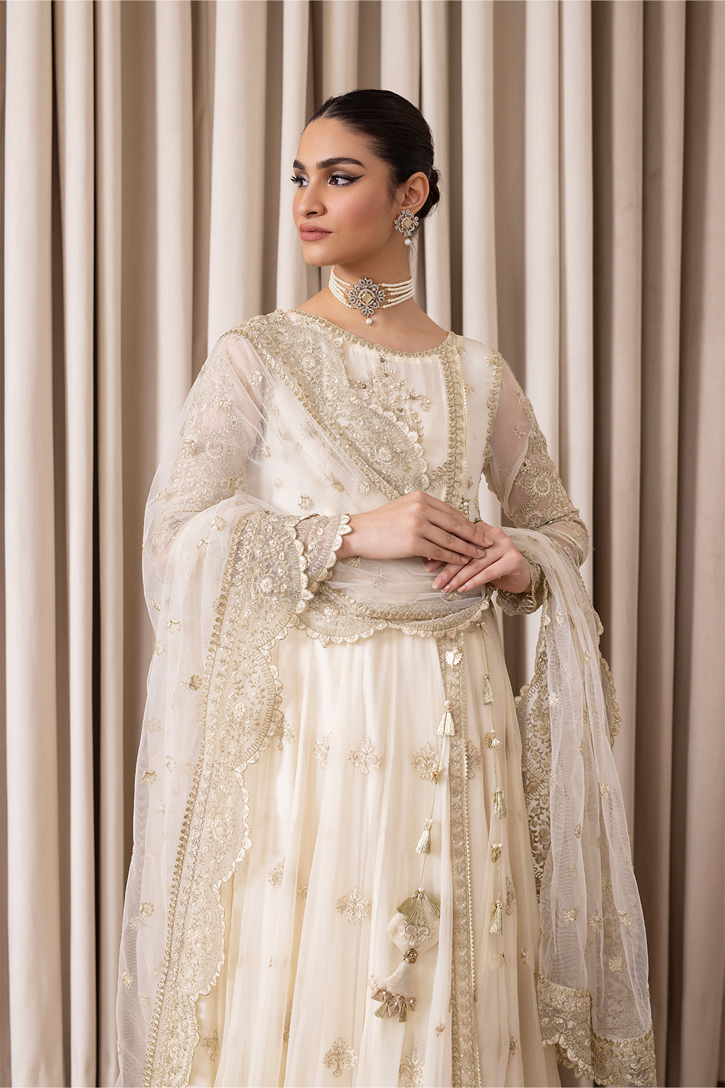 UE-179 WHITE WONDER - Iznik