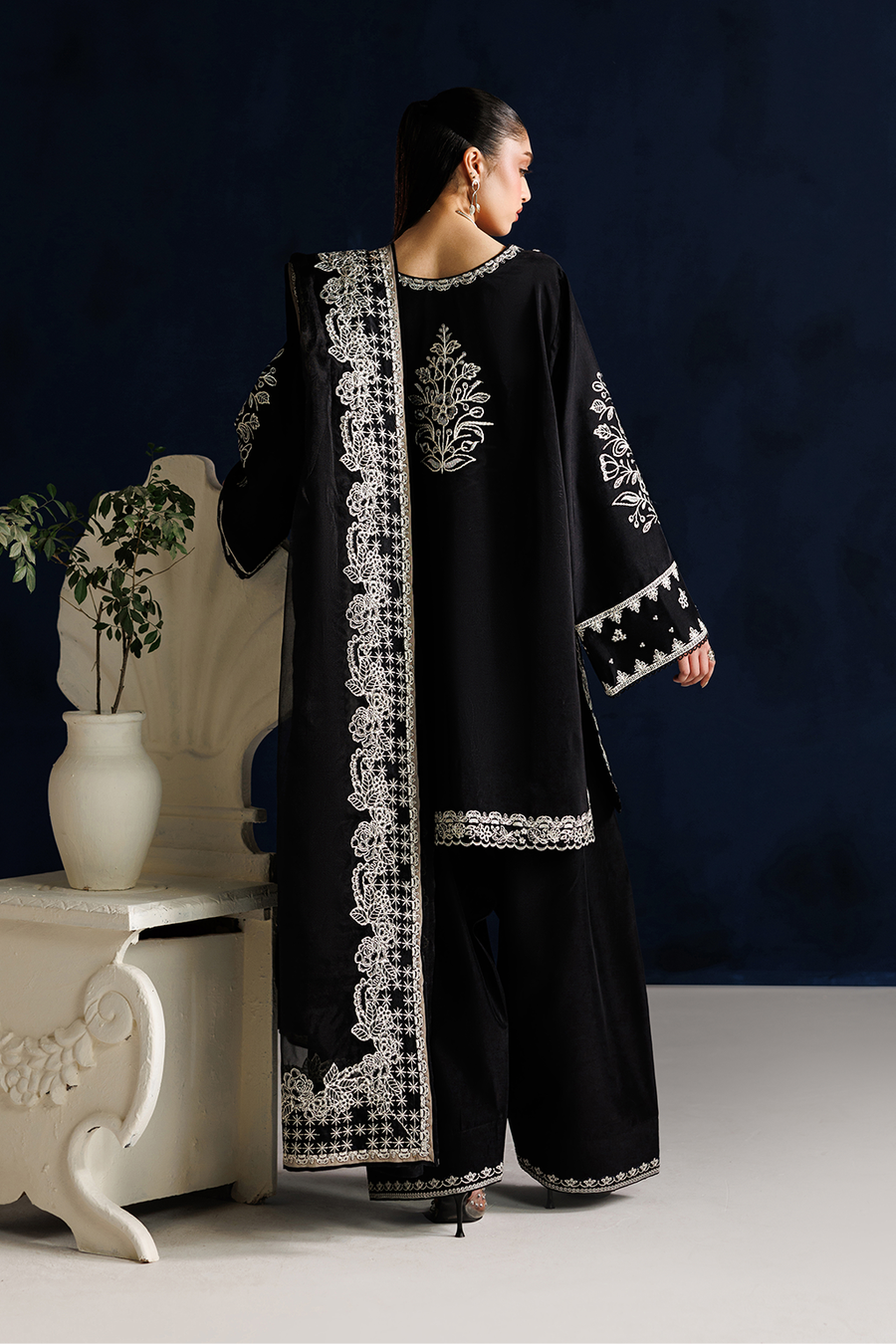 【新品未使用】THE SHISHIKUI ribbon cami/BLACK 新品未使用】THE SHISHIKUI ribbon cami/BLACK 【公式通販】