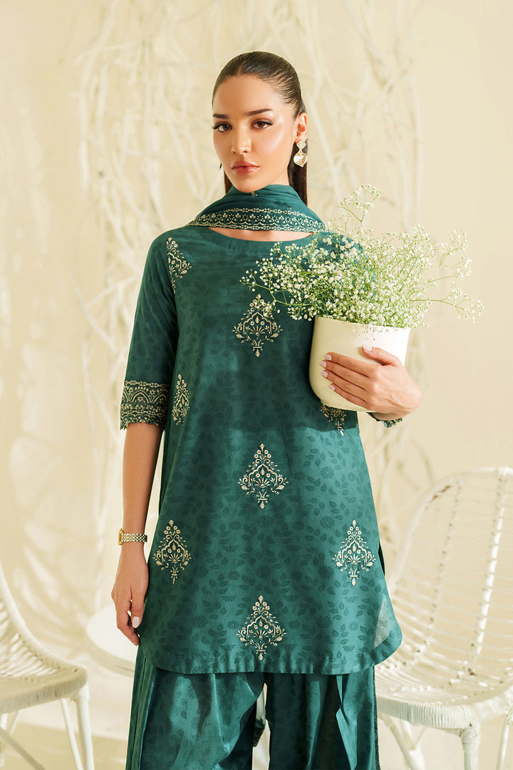 UE-647 Embroidered Lawn