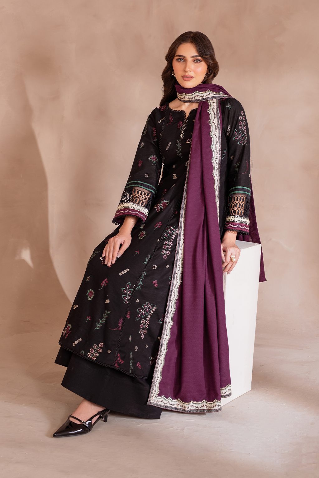 UE-363 Embroidered Khaddar