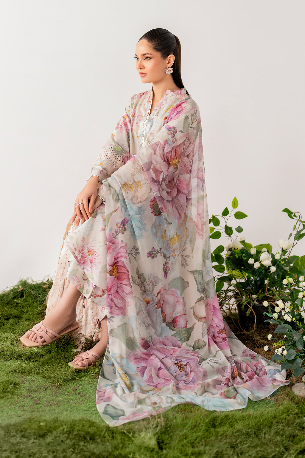 UE-280 Printed Lawn