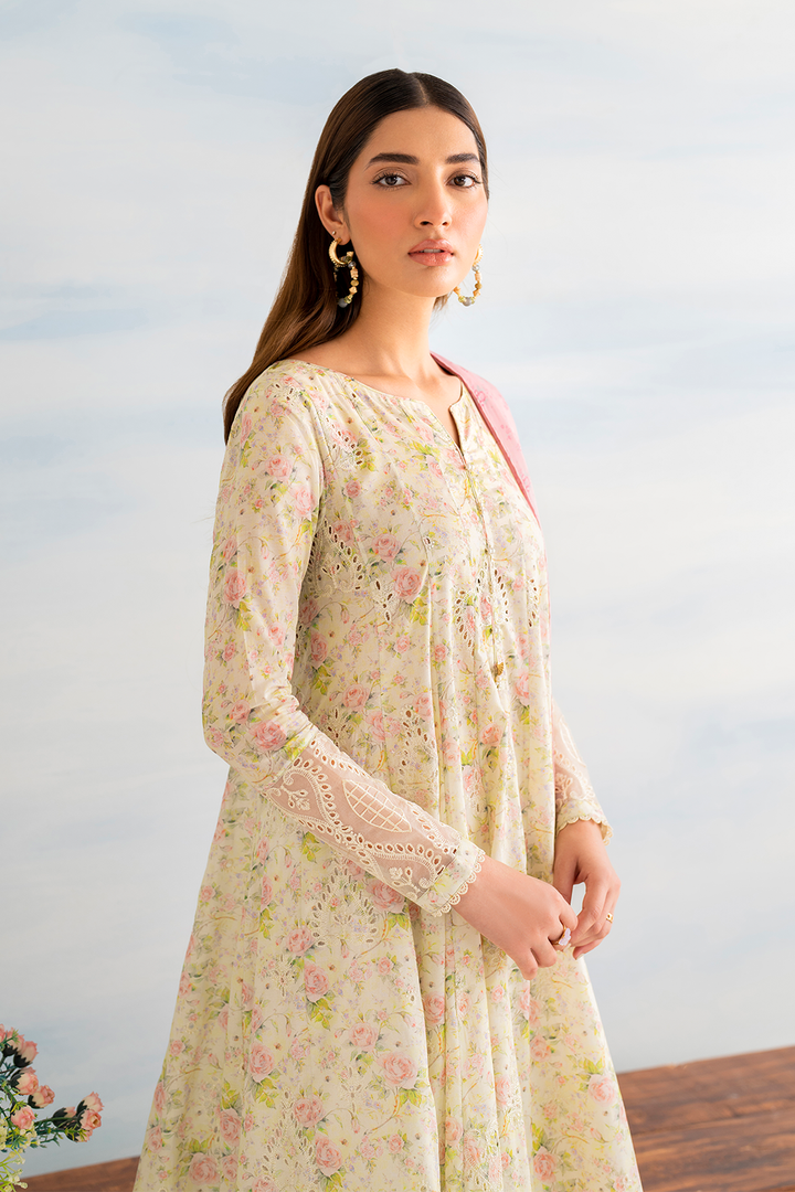 IGL-07 Embroidered Lawn - Iznik