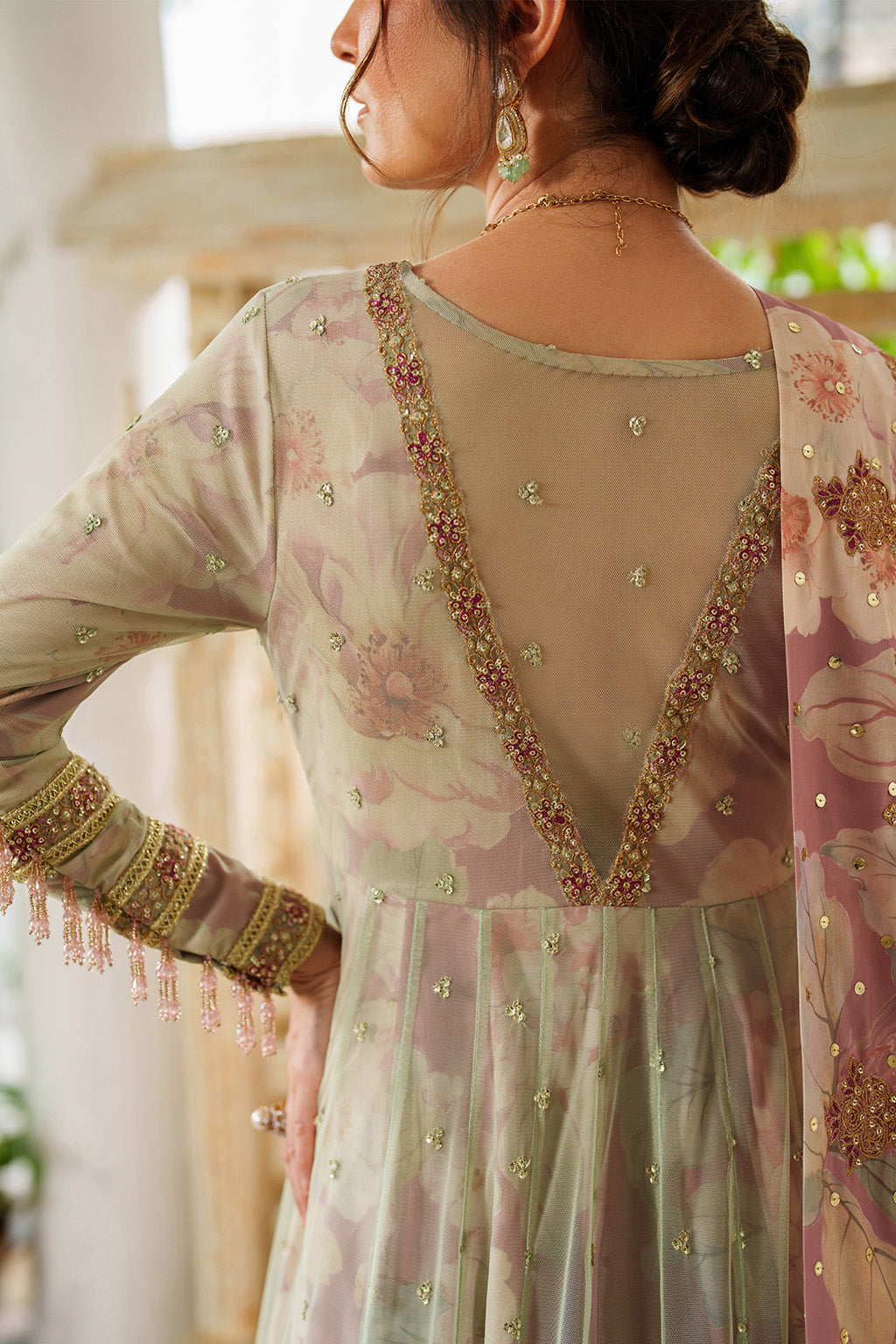 UE-542  Printed Formals