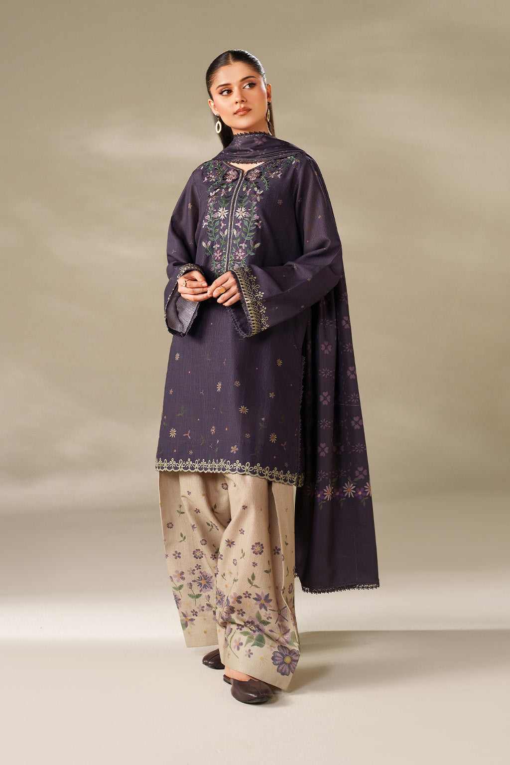 UE-568 Printed Khaddar