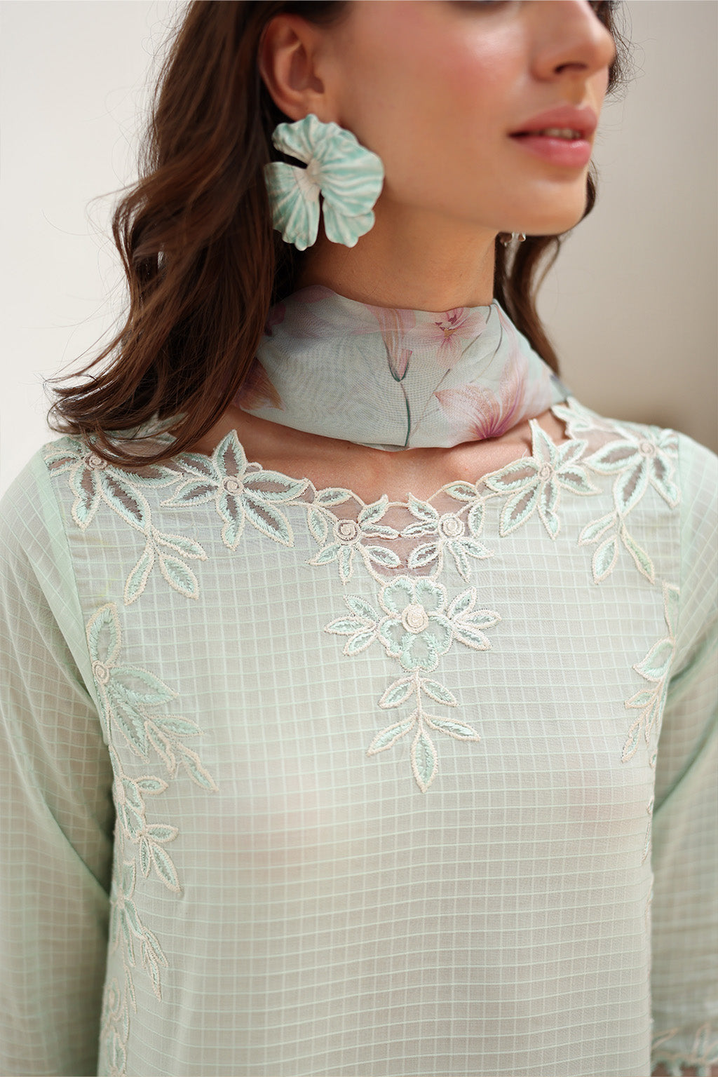 UE-521 Dyed Textured Lawn