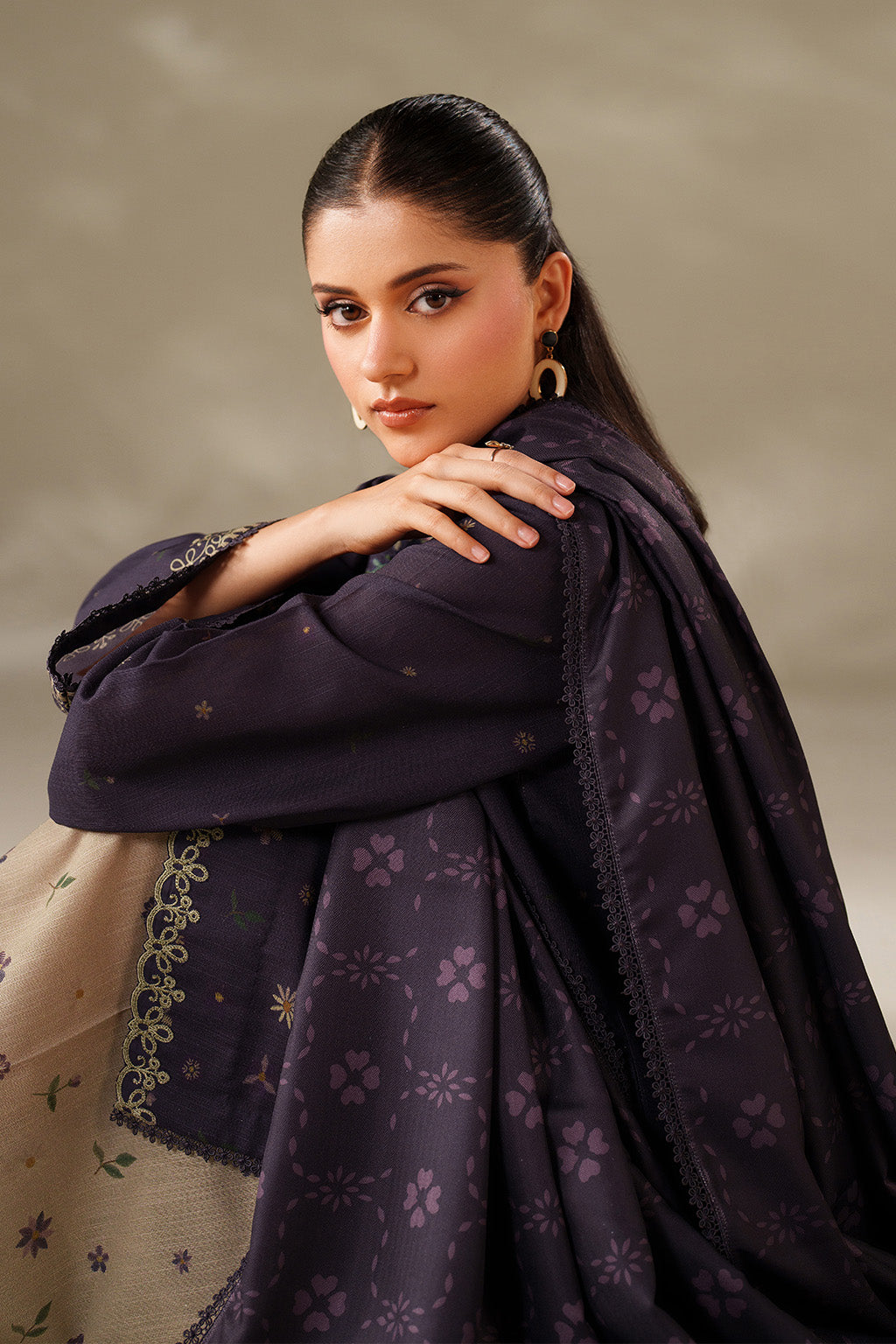 UE-568 Printed Khaddar