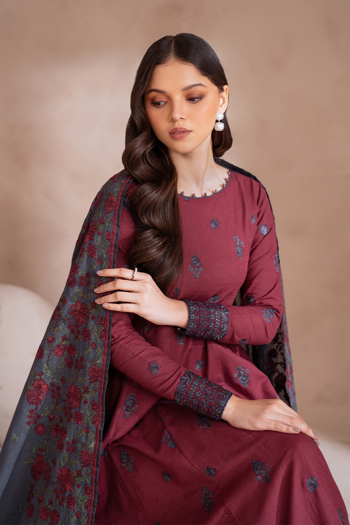 UE-372 Embroidered Khaddar