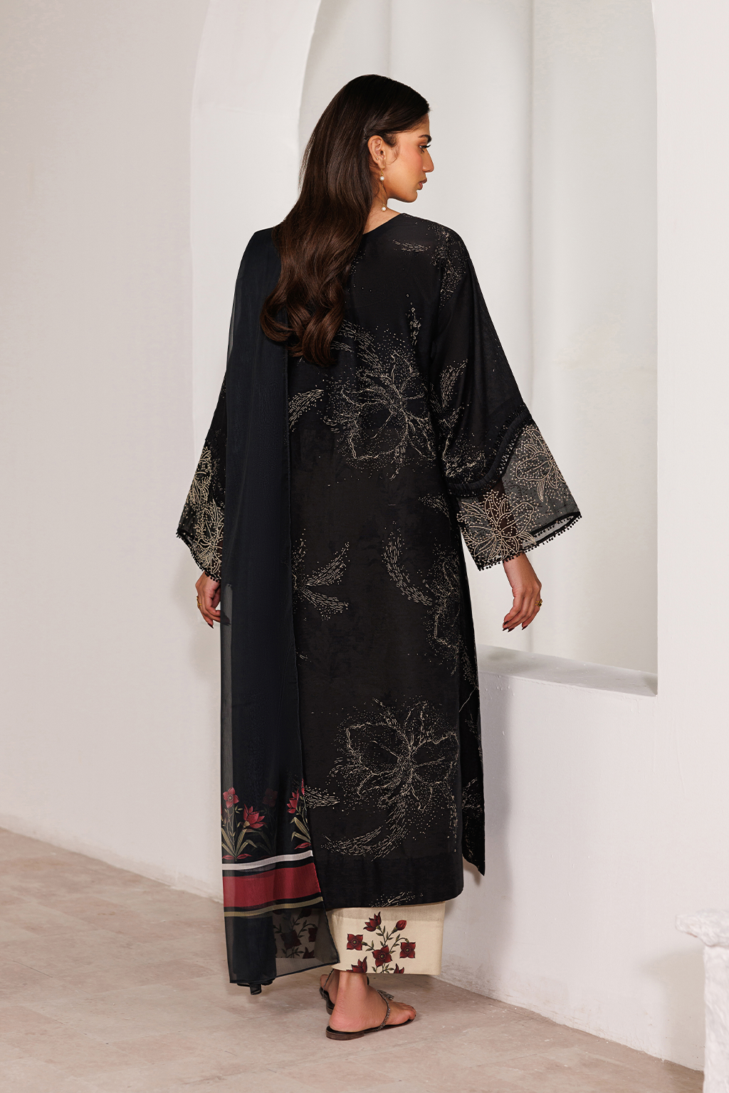 UE-643 Printed Lawn