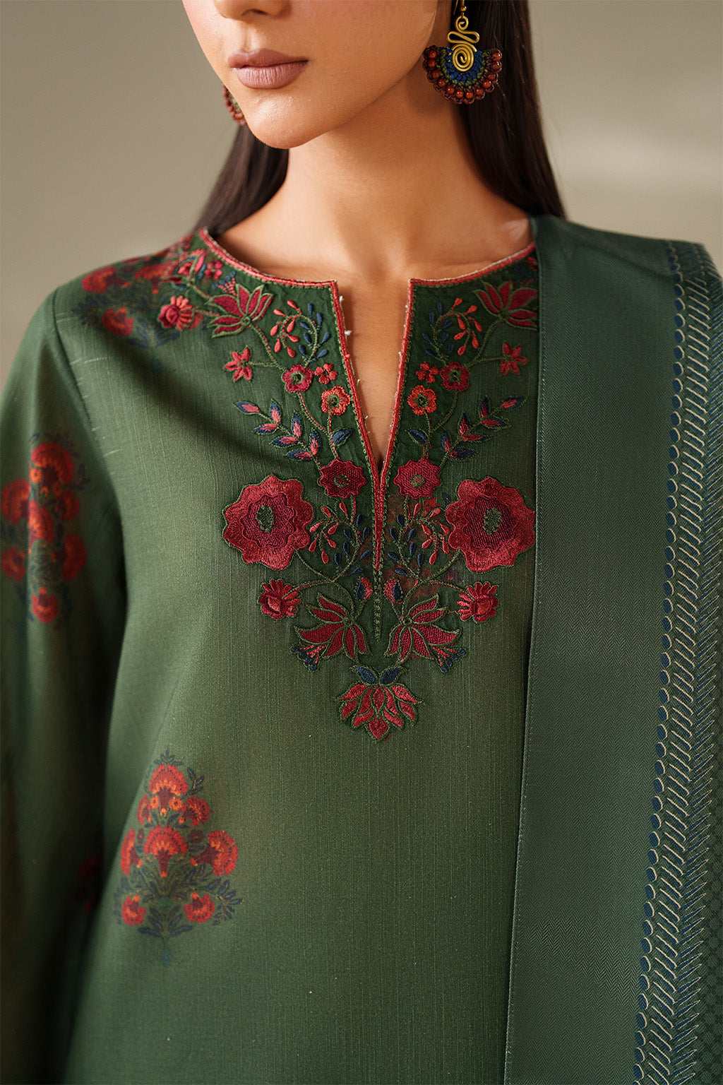UE-561 Printed Khaddar