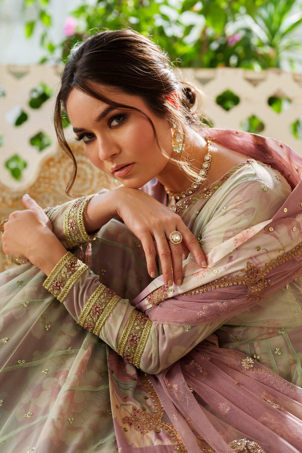 UE-542  Printed Formals