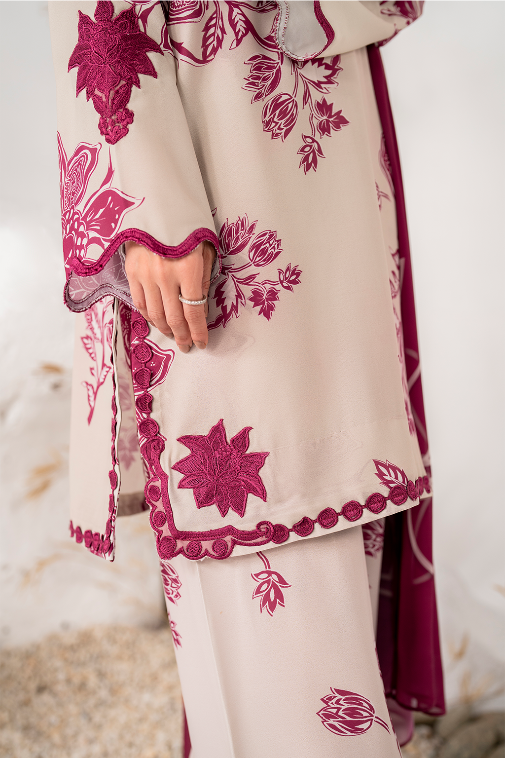 IP-236 Printed Georgette - Iznik