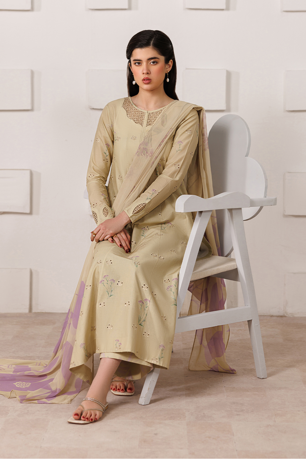 UE-635 Printed Lawn